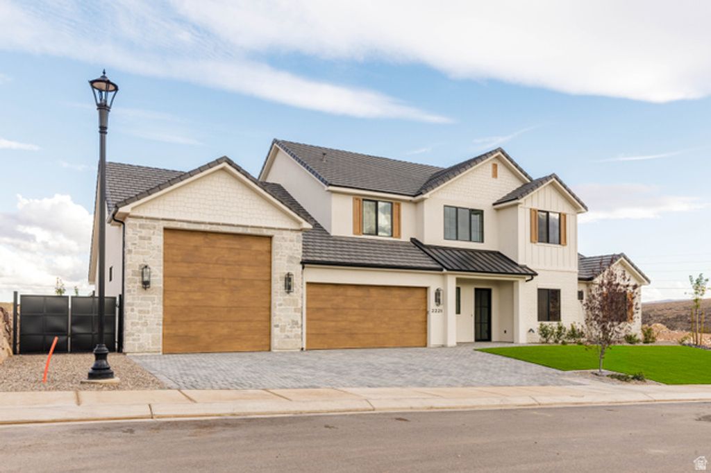 2221 S CARABINER WAY, St. George, UT 84770