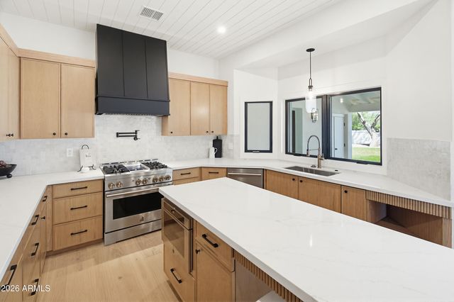 6602 E CHENEY Drive, Paradise Valley, AZ 85253