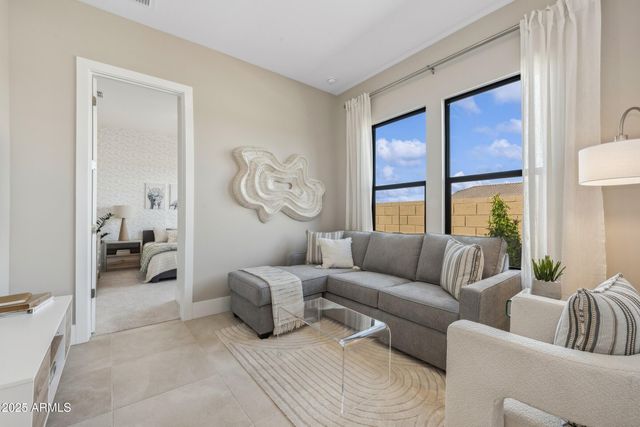 663 E Grayling Road, San Tan Valley, AZ 85140