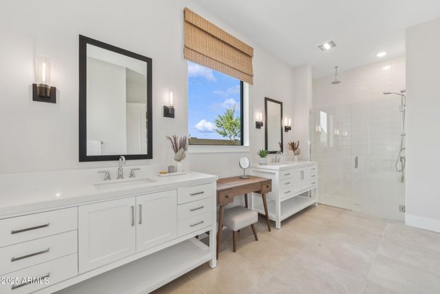 663 E Grayling Road, San Tan Valley, AZ 85140