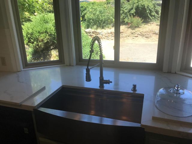 159 E Hillcrest Dr, Auburn, CA 95603