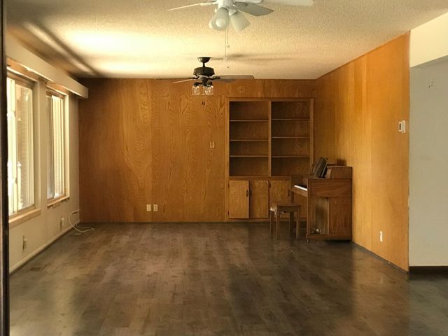 159 E Hillcrest Dr, Auburn, CA 95603
