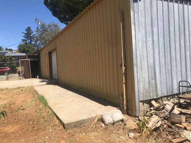 159 E Hillcrest Dr, Auburn, CA 95603