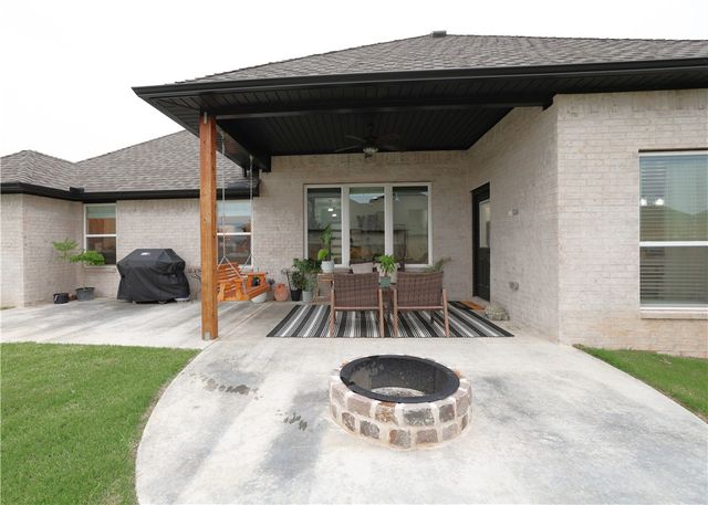301 Daily Street, Pea Ridge, AR 72751