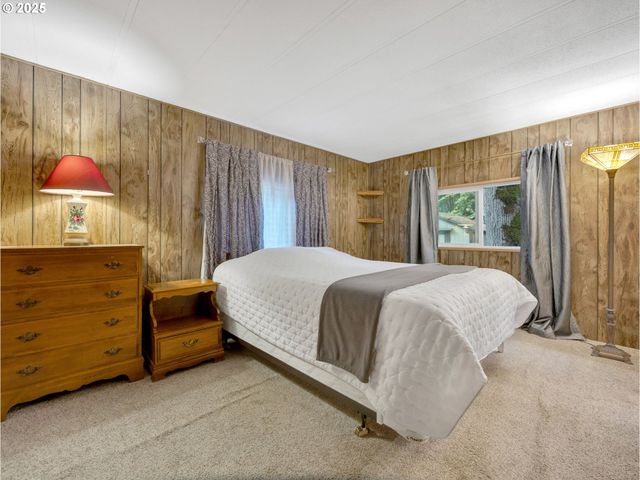 32700 Se LEEWOOD Ln 108, Boring, OR 97009