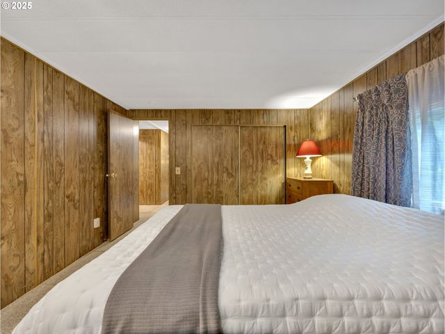 32700 Se LEEWOOD Ln 108, Boring, OR 97009