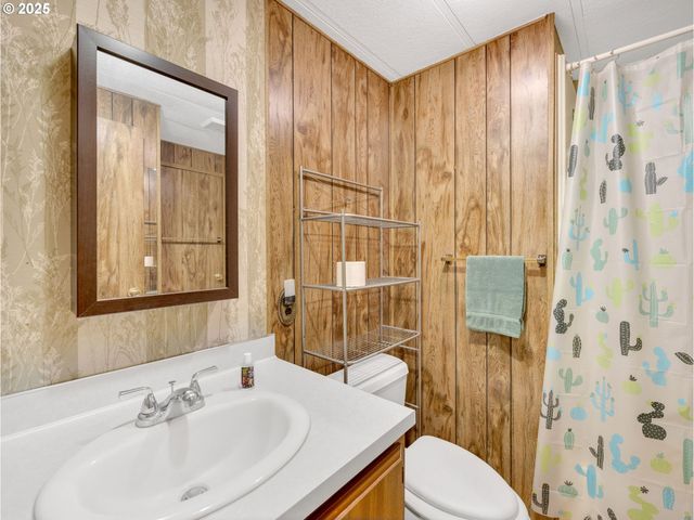 32700 Se LEEWOOD Ln 108, Boring, OR 97009