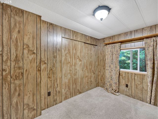 32700 Se LEEWOOD Ln 108, Boring, OR 97009