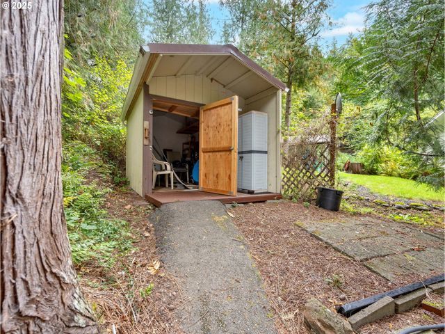 32700 Se LEEWOOD Ln 108, Boring, OR 97009