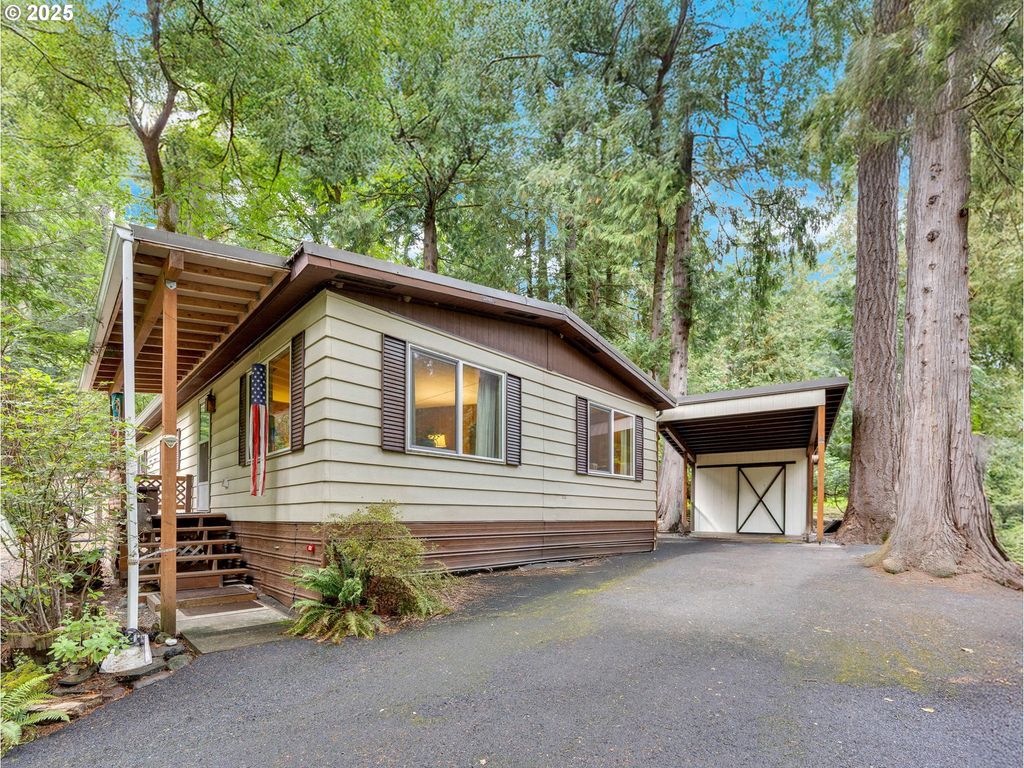 32700 Se LEEWOOD Ln 108, Boring, OR 97009