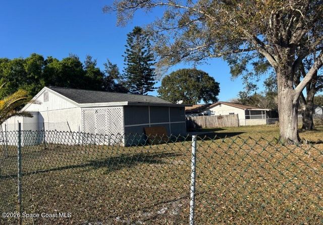 1614 Riviera Drive NE, Palm Bay, FL 32905