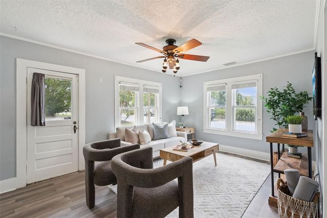 2000 PAGE AVENUE, Orlando, FL 32806