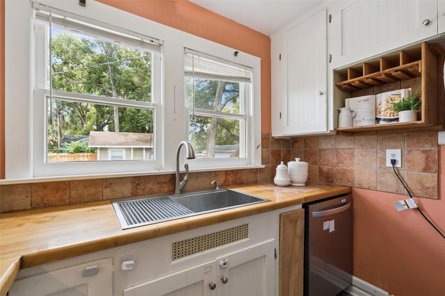 2000 PAGE AVENUE, Orlando, FL 32806