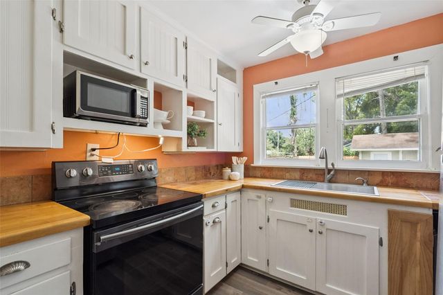 2000 PAGE AVENUE, Orlando, FL 32806