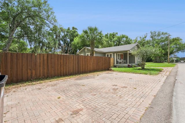 2000 PAGE AVENUE, Orlando, FL 32806