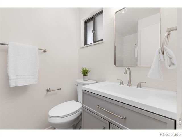 925 Bragg Place, Longmont, CO 80501
