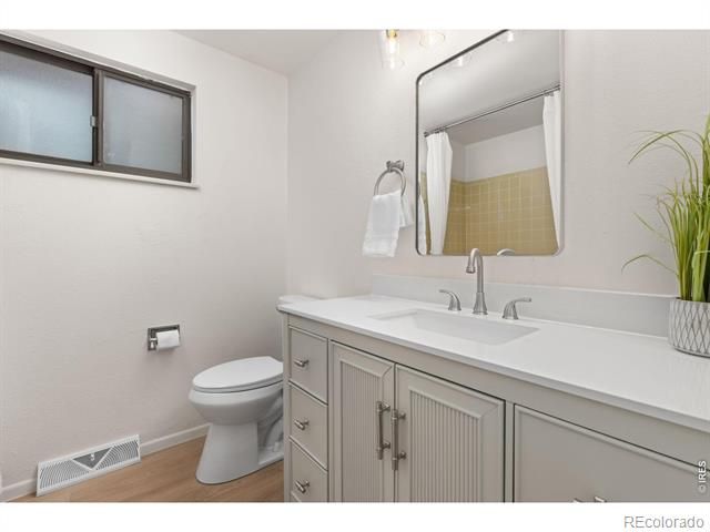925 Bragg Place, Longmont, CO 80501