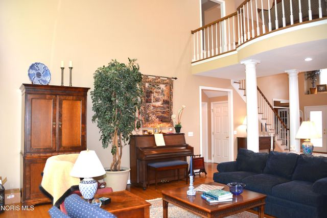 4536 Dovewood Lane, Sylvania, OH 43560
