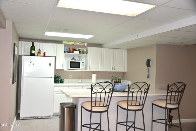 4536 Dovewood Lane, Sylvania, OH 43560
