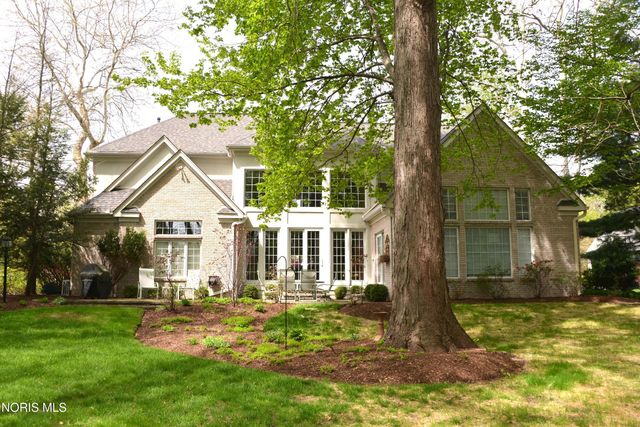 4536 Dovewood Lane, Sylvania, OH 43560