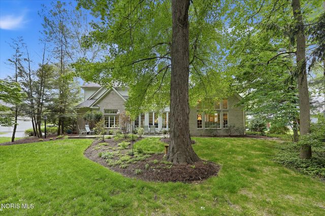 4536 Dovewood Lane, Sylvania, OH 43560