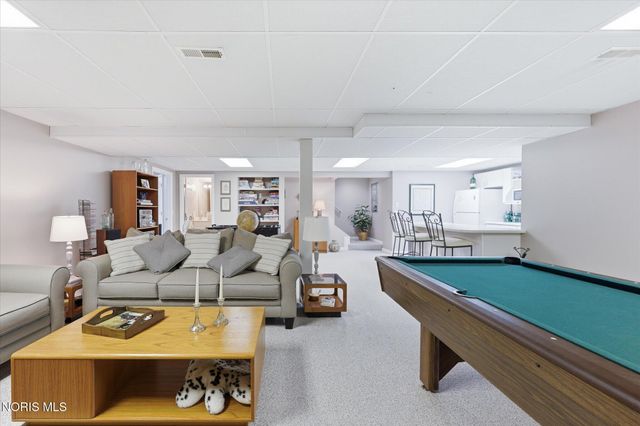 4536 Dovewood Lane, Sylvania, OH 43560