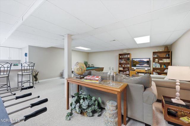 4536 Dovewood Lane, Sylvania, OH 43560