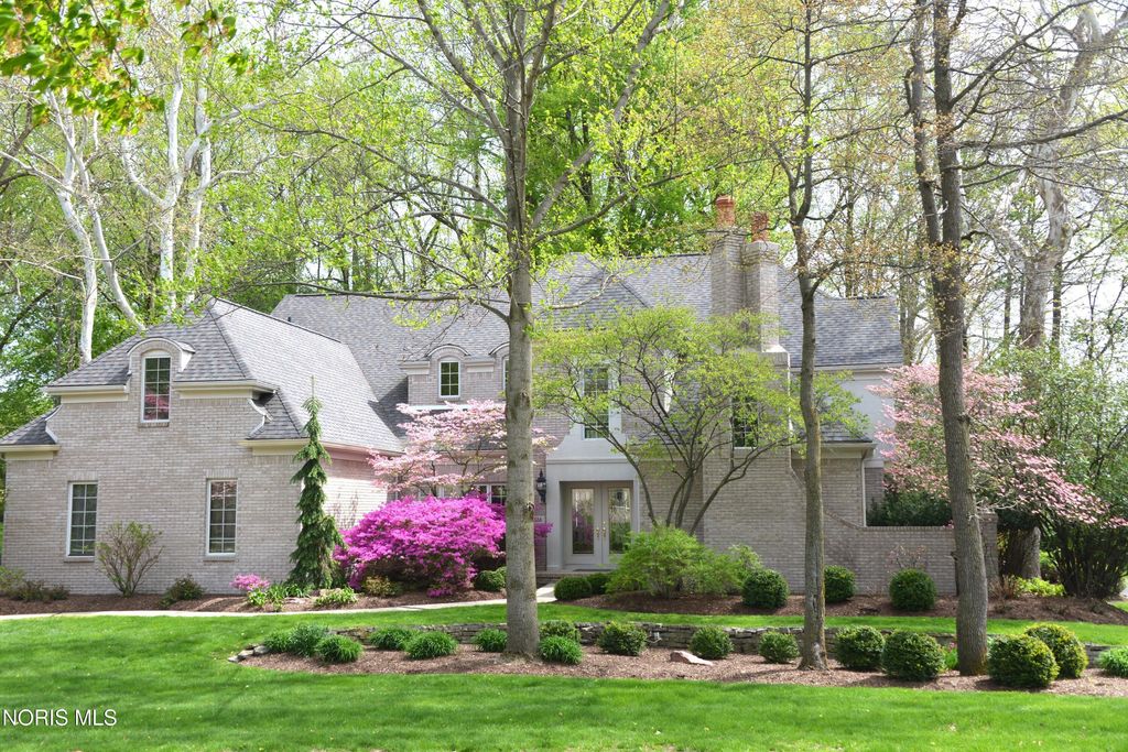 4536 Dovewood Lane, Sylvania, OH 43560