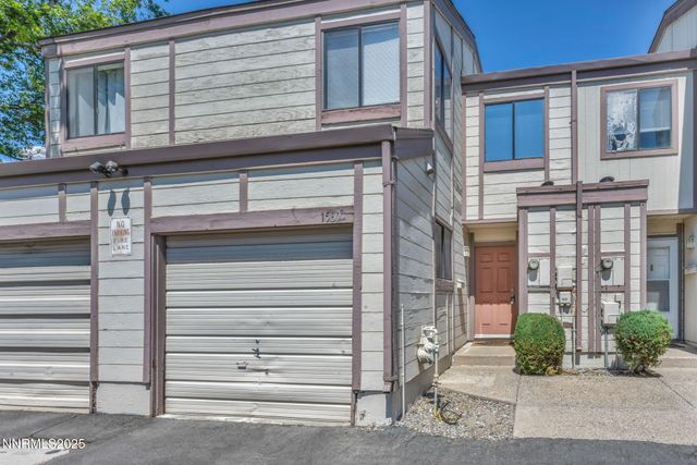 1560 Steven Court, Sparks, NV 89431