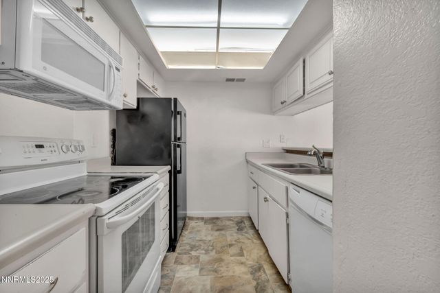 1560 Steven Court, Sparks, NV 89431