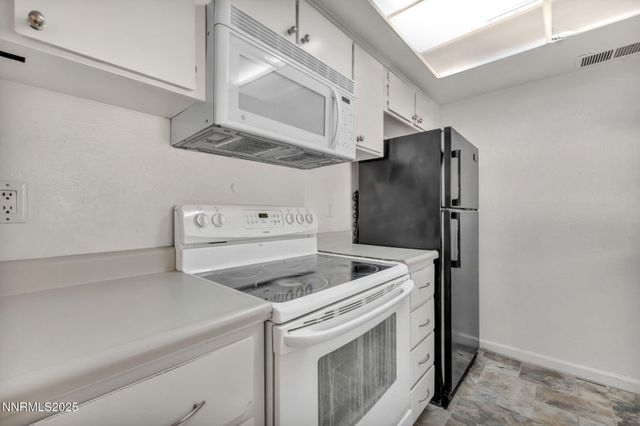 1560 Steven Court, Sparks, NV 89431