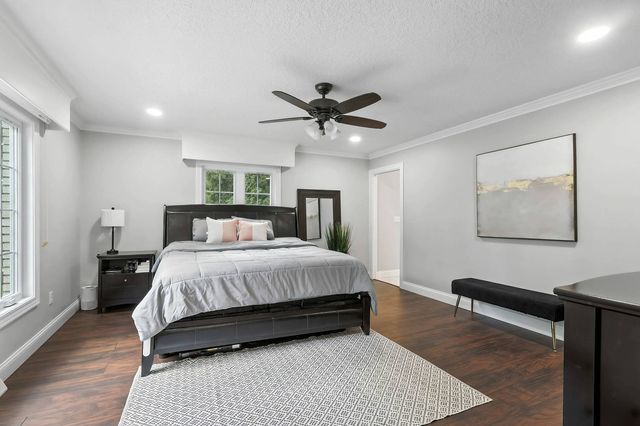 26 Briarwood Lane, Bettendorf, IA 52722