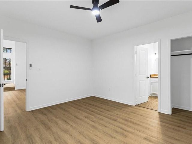 5419 FIELDGREEN DR, Stone Mountain, GA 30088