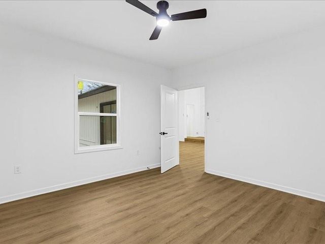 5419 FIELDGREEN DR, Stone Mountain, GA 30088