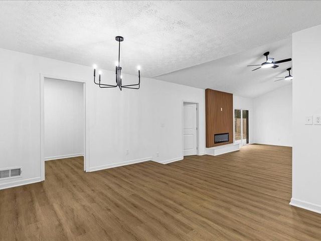 5419 FIELDGREEN DR, Stone Mountain, GA 30088