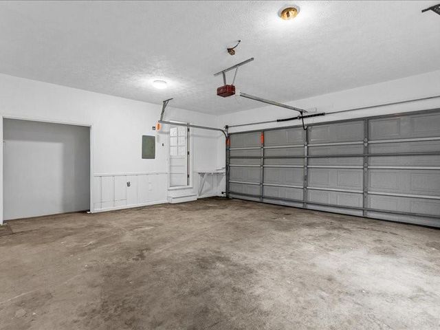 5419 FIELDGREEN DR, Stone Mountain, GA 30088