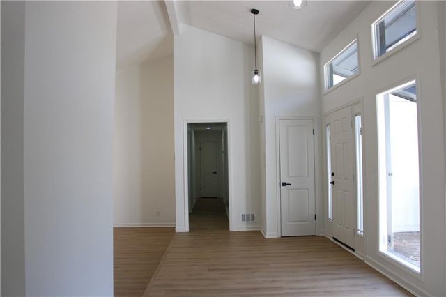 5419 FIELDGREEN DR, Stone Mountain, GA 30088