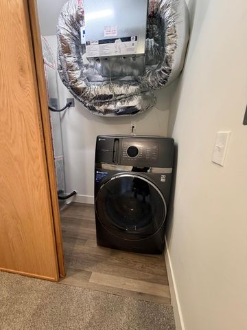 131 W 46th Street, Minneapolis, MN 55419