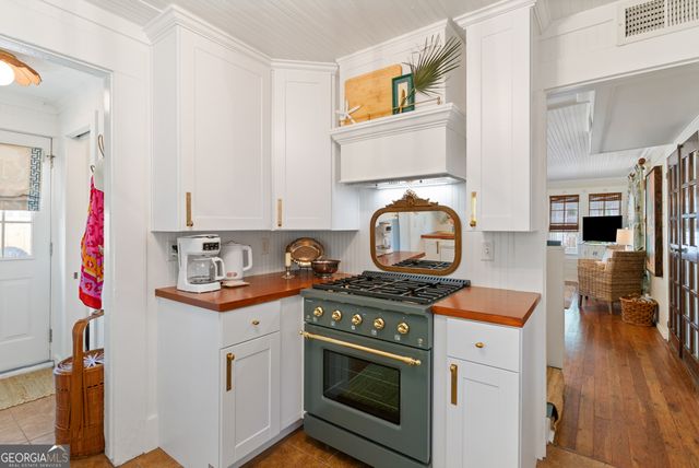 405 Everett Street, St. Simons, GA 31522