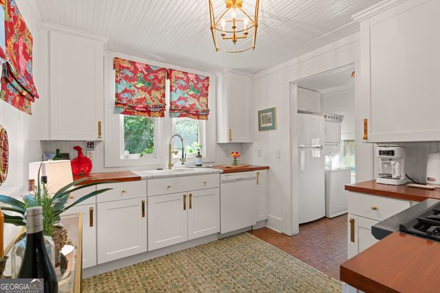 405 Everett Street, St. Simons, GA 31522