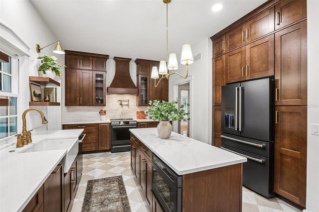 1012 MORFIELD LANE, Brandon, FL 33511