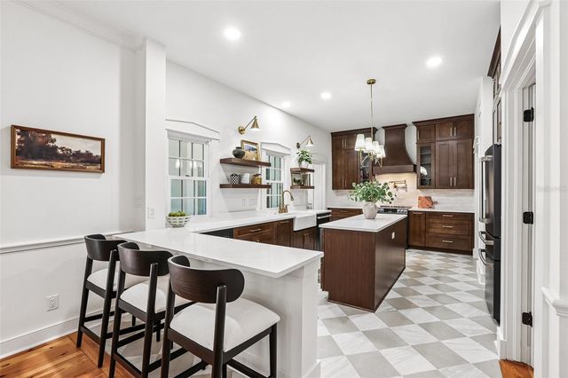1012 MORFIELD LANE, Brandon, FL 33511