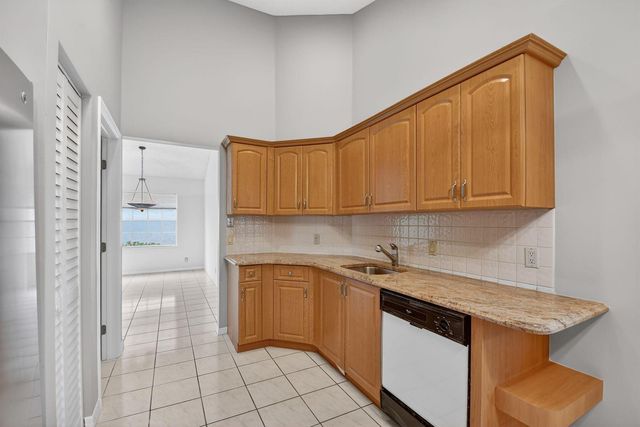 6121 Bay Isles Drive, Boynton Beach, FL 33437