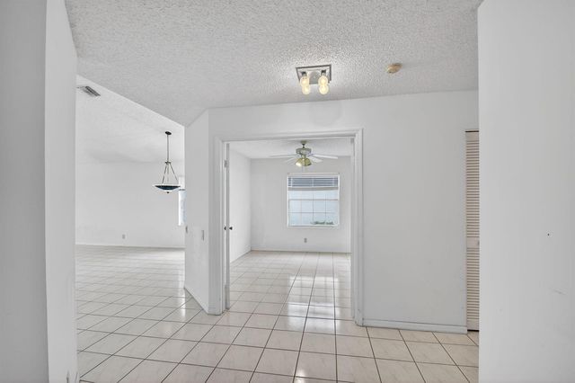 6121 Bay Isles Drive, Boynton Beach, FL 33437