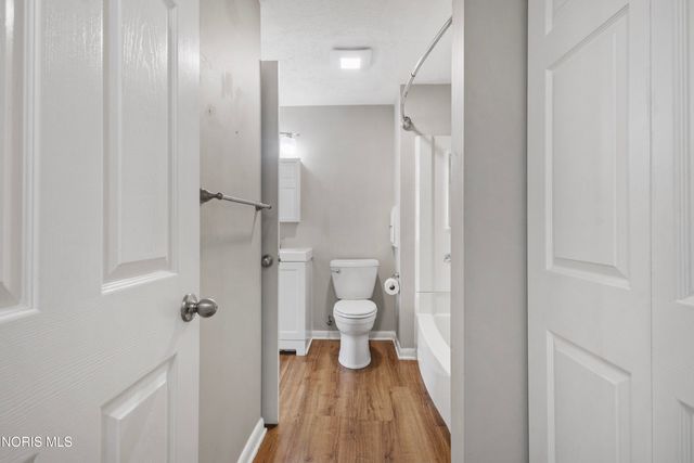 2412 Bedford Lane, Northwood, OH 43619
