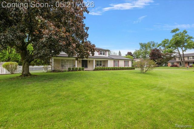 8785 Annsbury Drive, Shelby Charter Township, MI 48316