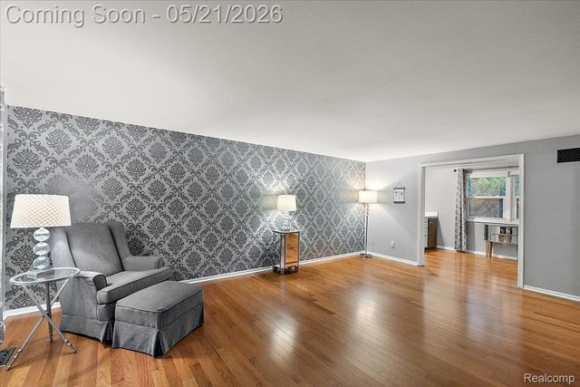 8785 Annsbury Drive, Shelby Charter Township, MI 48316