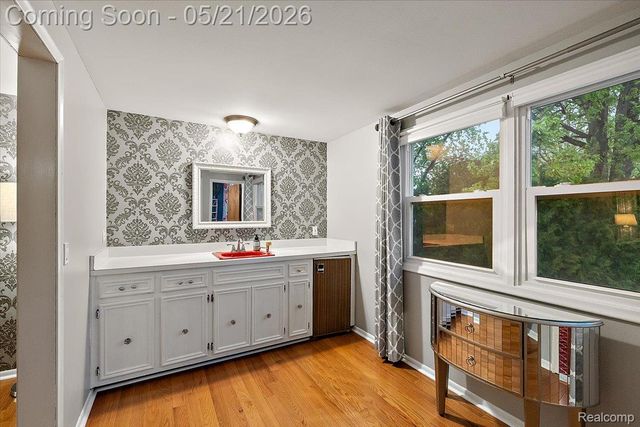 8785 Annsbury Drive, Shelby Charter Township, MI 48316