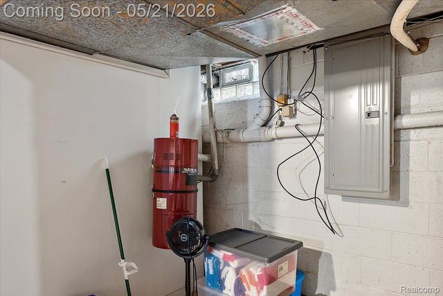 8785 Annsbury Drive, Shelby Charter Township, MI 48316