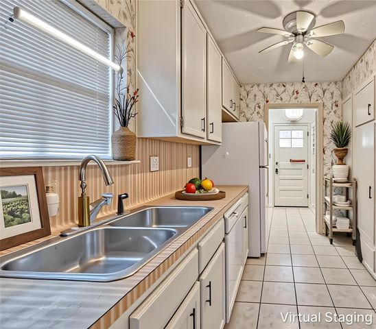 10815 Riderwood Drive, Houston, TX 77099